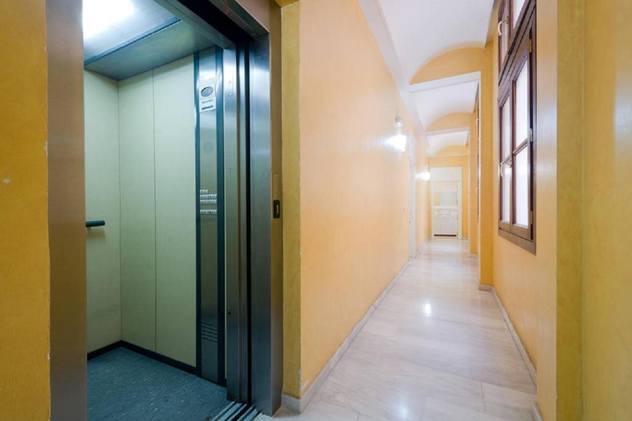 Apartmán Reyes Catolicos I Granada Exteriér fotografie